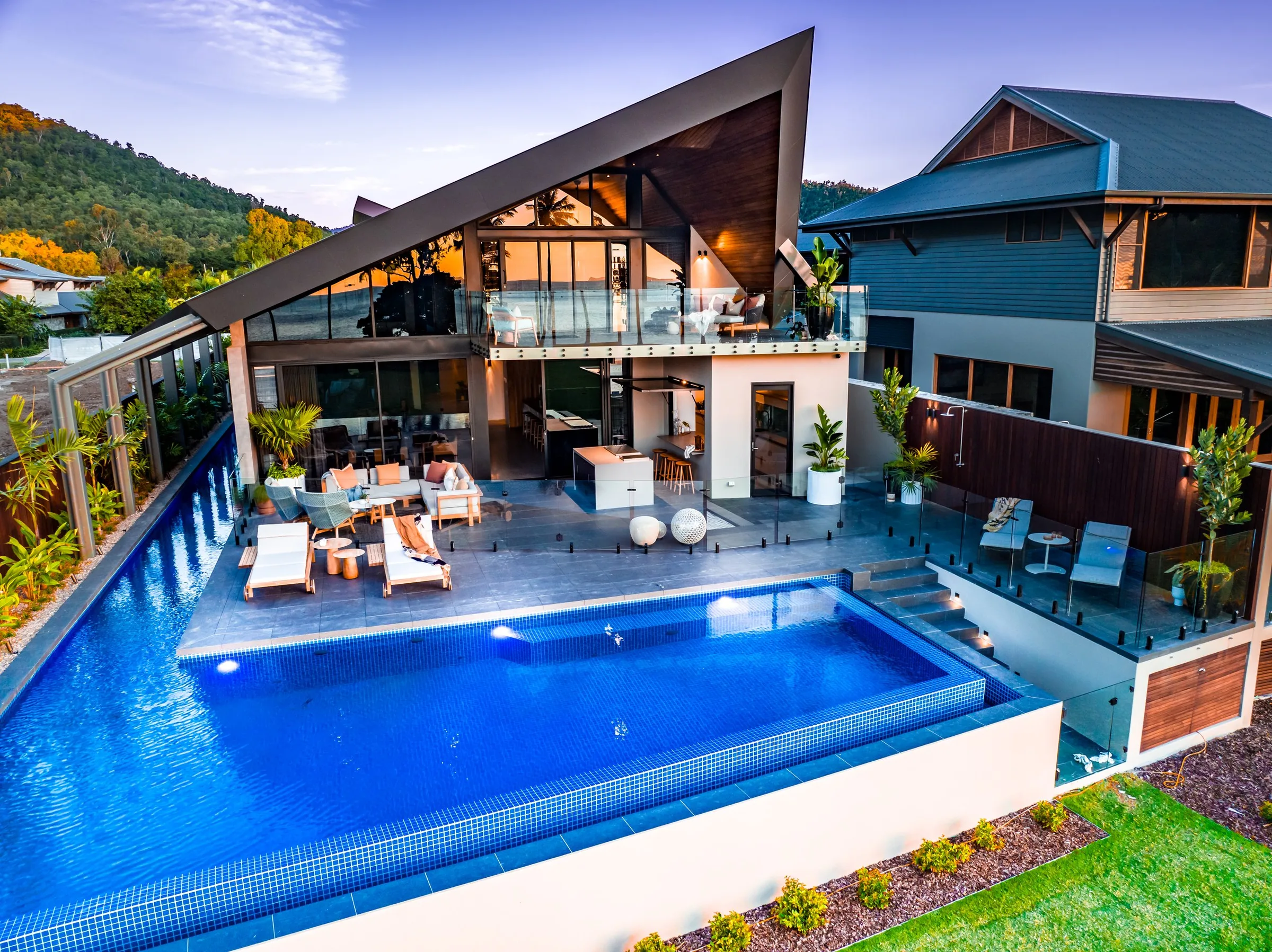 Larimar, Whitsundays. The house and pool above the water.